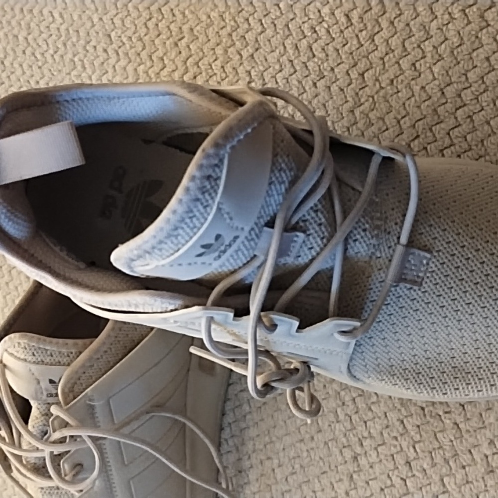 Adidas tennis shoes